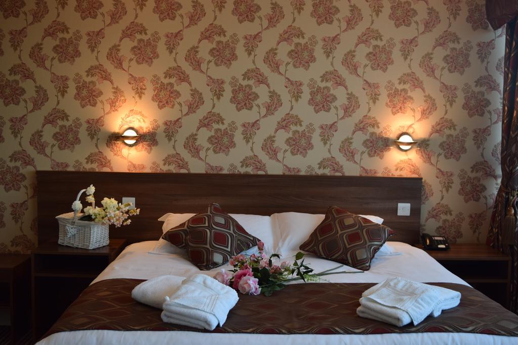 สตาร์ แองเกลีย โฮเต็ล Hotel โคล์เชสเตอร์ ภายนอก รูปภาพ